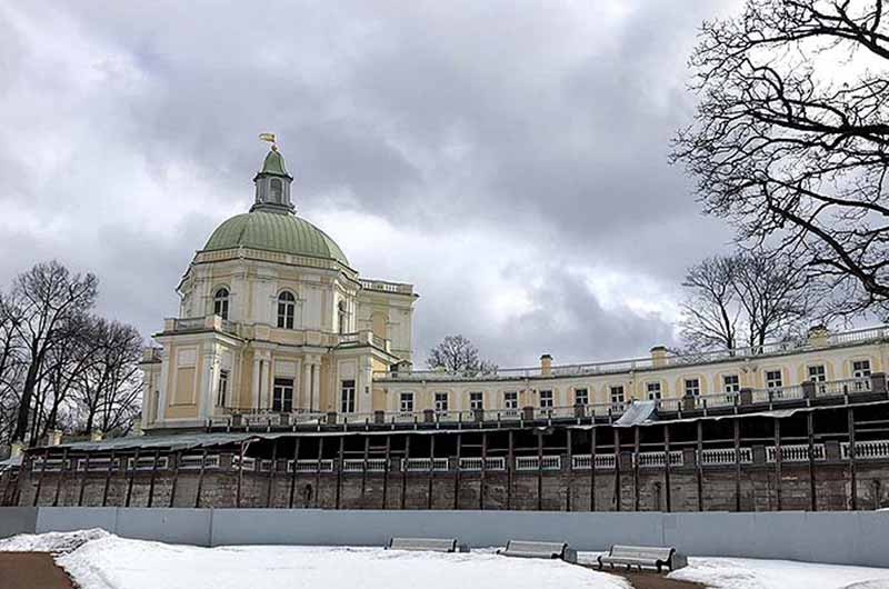 Обследование фундамента в Меншиковском дворце