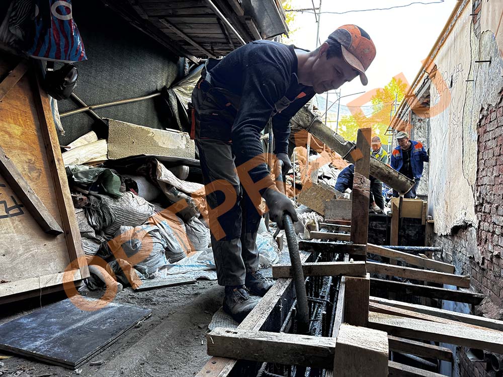 лестница в подвал